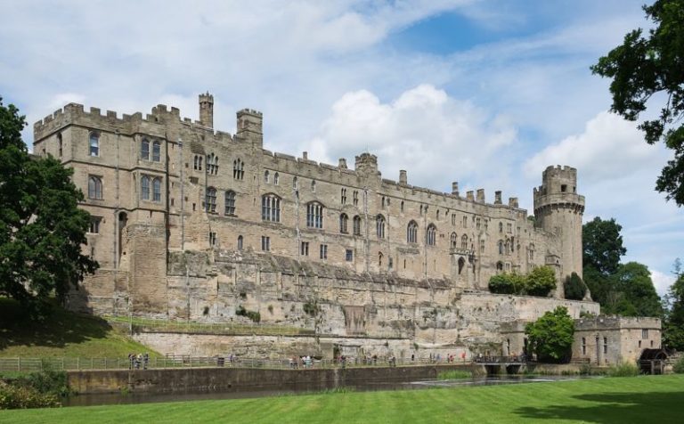 Warwick Castle: From stronghold to country house - Abandoned Spaces