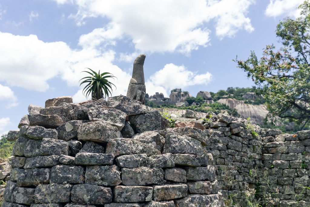 avviso-di-reindirizzamento-ruins-stone-city-africa