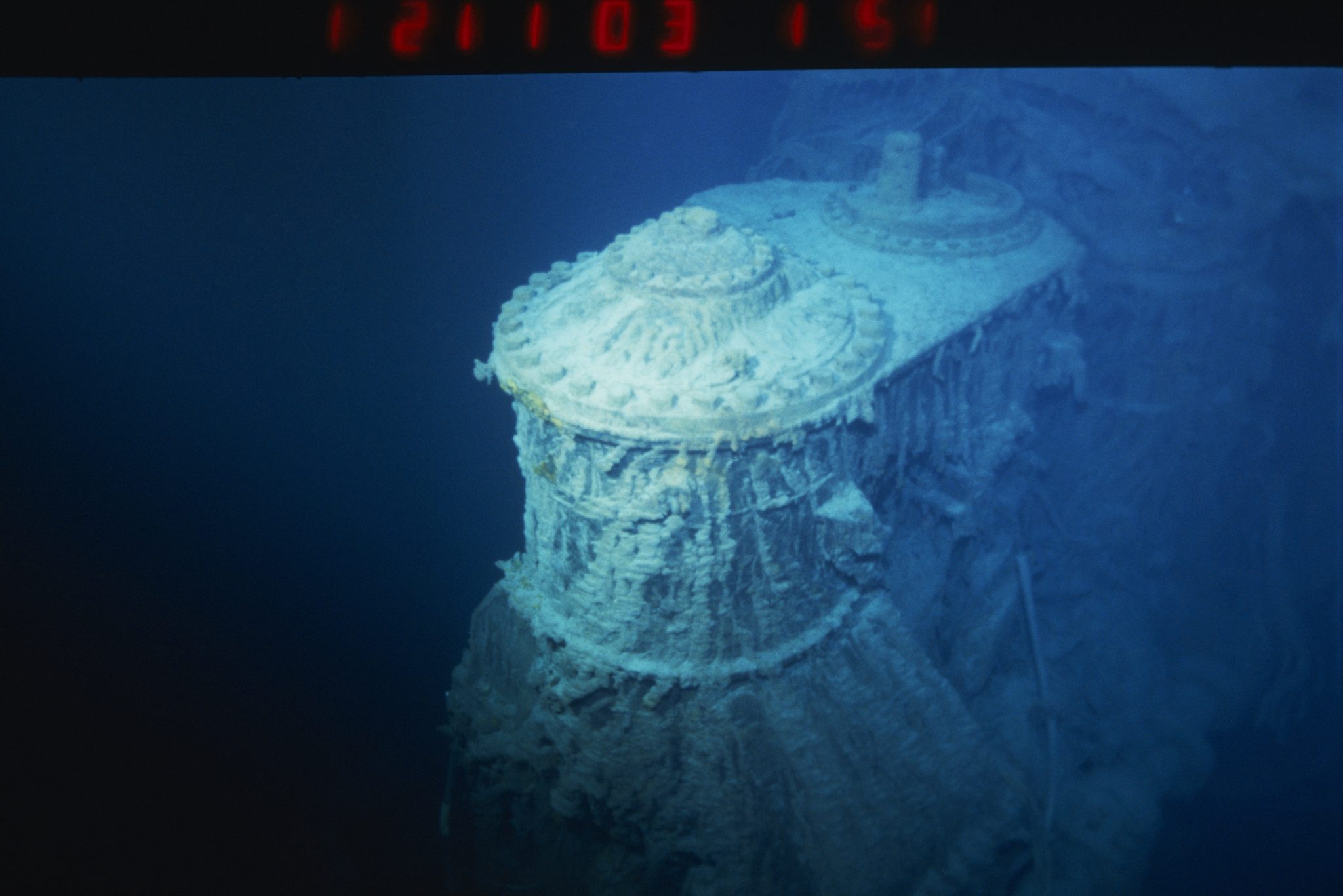 Titanic's Wreckage Is Rusting Away And Will Soon Disappear Forever ...