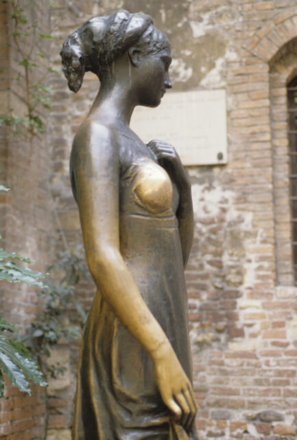 Bronze statue of Juliet, from 'Romeo and Juliet'