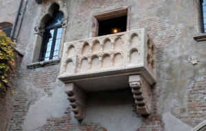 View of the balcony on the exterior of La Casa di Giulietta