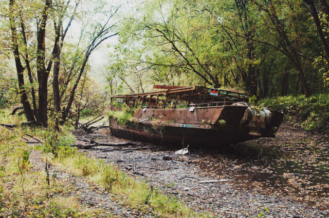 USS Sachem (SP-192) beached at the end of Taylor Creek