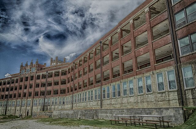 Exterior of the Waverly Hills Sanatorium