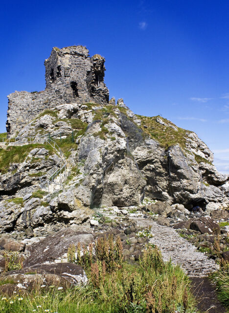 View of Kinbane Castle on a cloudless day